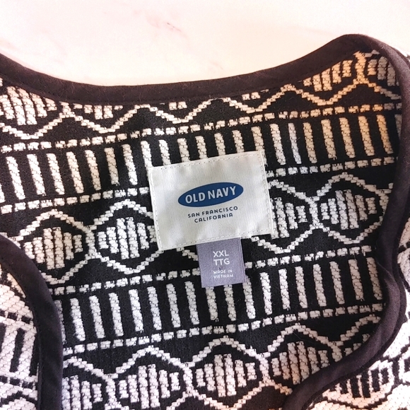 Slightly cropped blazer - Picture 2 of 4